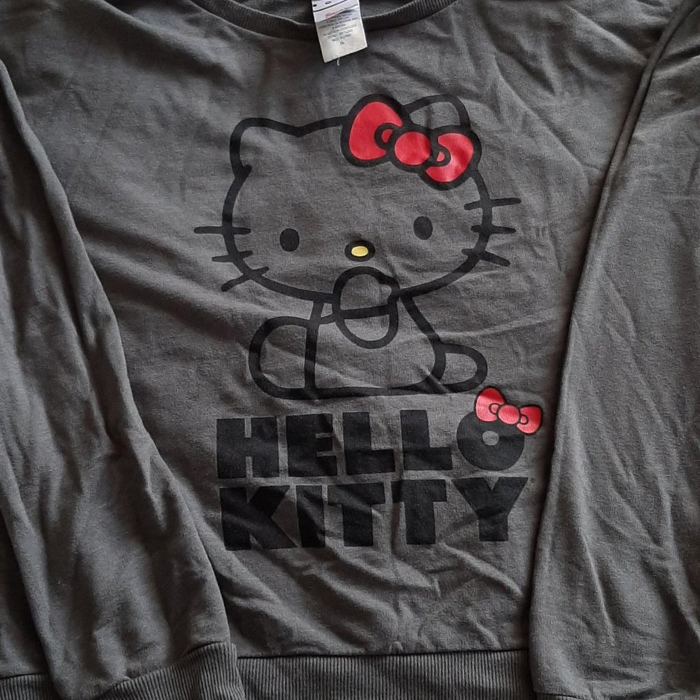 Hello Kitty pullover